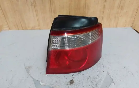 KIA Carens I Rear/tail lights 0K2FB55140r