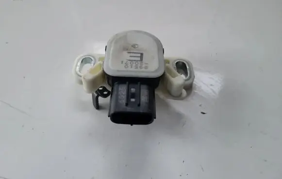 Clutch pedal sensor