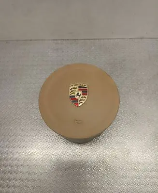 Steering wheel airbag
