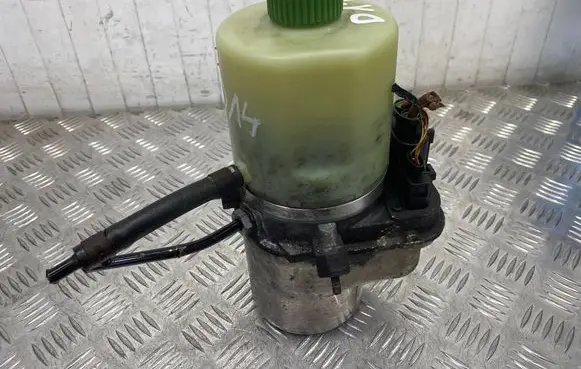 Skoda Fabia Mk2 (5J) Power steering pump 6R0423156 A0010530