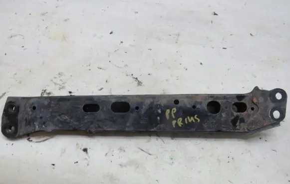 Toyota Prius (XW30) Engine mount bracket