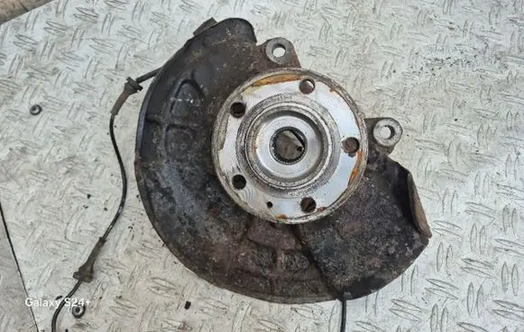 Volvo XC90 Front wheel hub P31200297