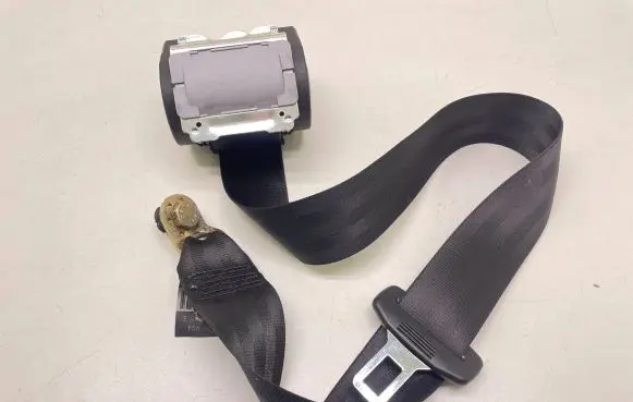 Audi A6 S6 C6 4F Rear seatbelt 4F0857805E 605005800