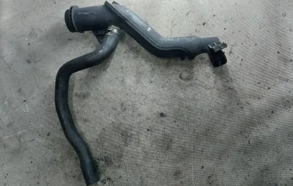 Ford Galaxy Oil fill pipe 9654733980