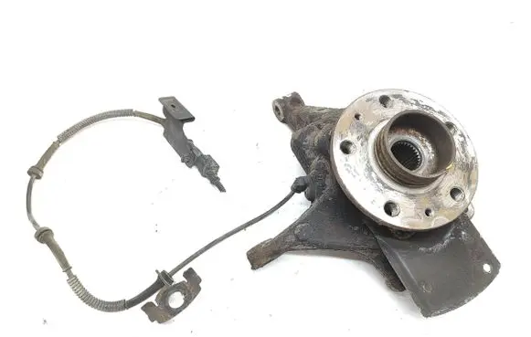Renault Trafic III (X82) Front wheel hub