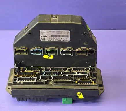 Mercedes-Benz C W204 Fuse module A2045454501 A2044422700