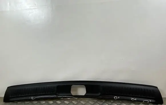 Jeep Grand Wagoneer Trunk/boot sill cover protection P6VF05FX7AD P6VF05TX7AD 82920222245672