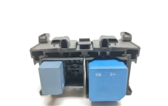 Renault Trafic III (X82) Other relay 678835916R 93452805