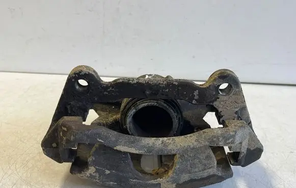 Audi Q2 - Front brake caliper