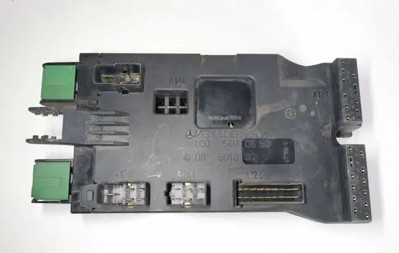 Mercedes-Benz Vito Viano W638 Fuse module 0005400650 08501002