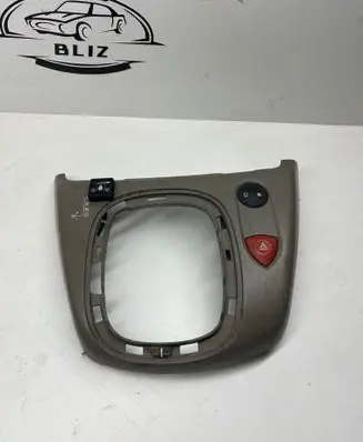 Renault Scenic II - Grand scenic II Gear shifter surround trim plastic 