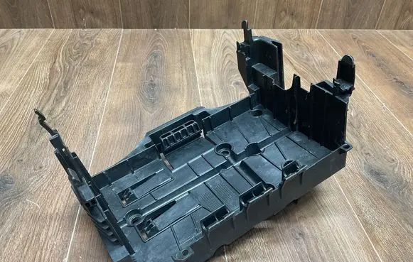 Peugeot 508 II Battery tray 9686469580