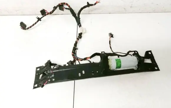 Audi Q7 4L Seat adjustment motor 0130002529 198391-103