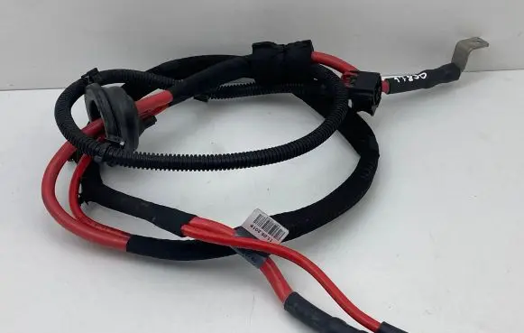 Audi Q7 4M Positive cable (battery) 4M0971225CB 79688H