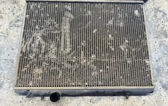 Peugeot 206 Coolant radiator