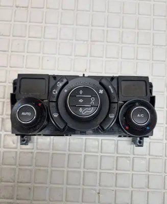 Peugeot 3008 I Climate control unit 400017008 96738322XT S690H80