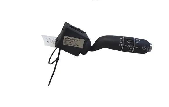 Jaguar XF X250 Wiper control stalk 8W8317A556