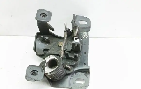 Audi A3 S3 8L Engine bonnet/hood lock/catch 8L0823509B