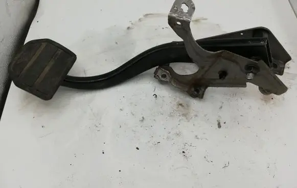 Land Rover Discovery 3 - LR3 Brake pedal SKB500031
