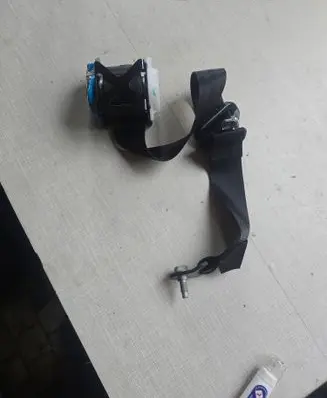 Rear seatbelt