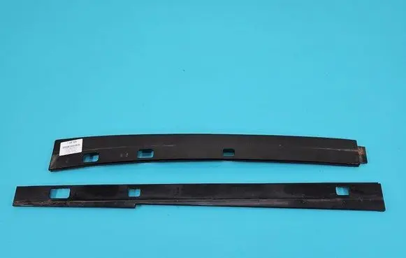 Roof trim bar molding cover
