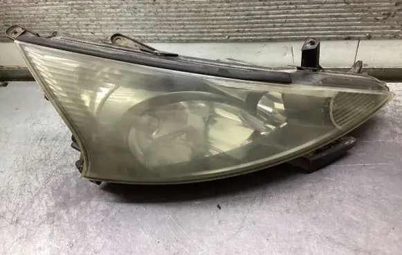 Mitsubishi Grandis Headlight/headlamp 10087642