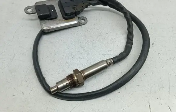 Mercedes-Benz GLE (W166 - C292) Lambda probe sensor A0009059803 0009059803 5WK96683E