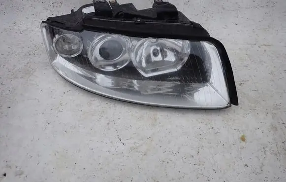 Audi A4 S4 B6 8E 8H Headlight/headlamp