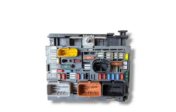Peugeot 308 BSM Control unit 9664706280