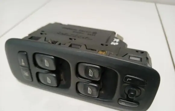 Volvo XC90 Electric window control switch 30739980