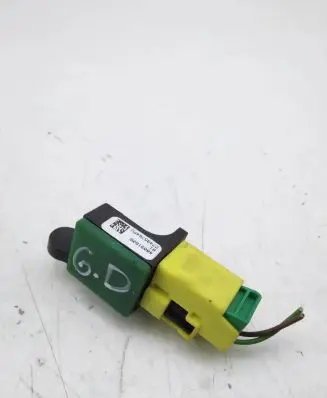 Volkswagen PASSAT CC Airbag deployment crash/impact sensor