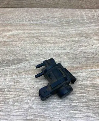 Volkswagen PASSAT B4 Turbo solenoid valve 191906283A
