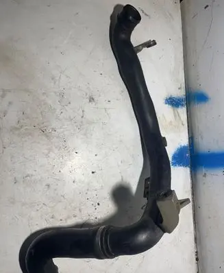 Volkswagen Golf V Intercooler hose/pipe