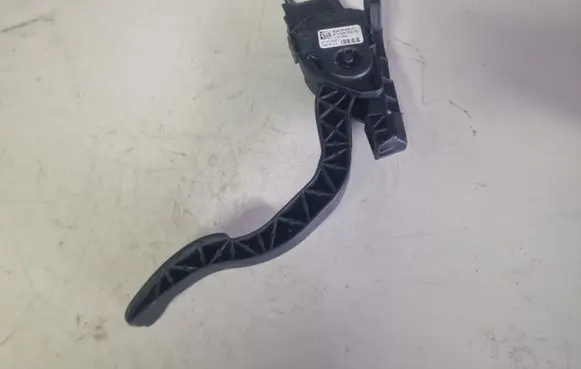 Ford Galaxy Accelerator throttle pedal C95YE01