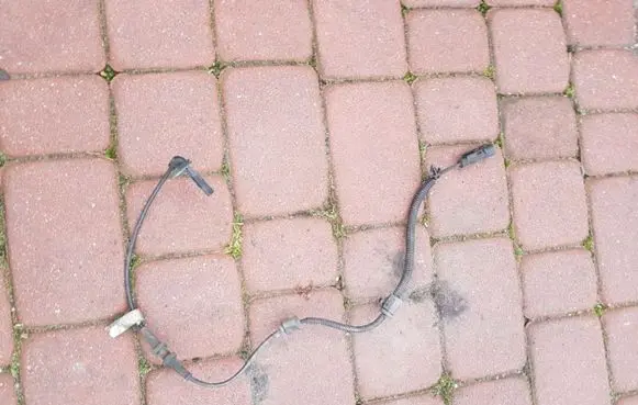 Opel Insignia A ABS brake wheel speed sensor 12848538