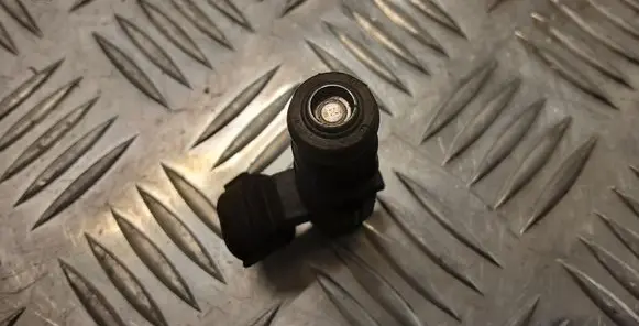 Hyundai Getz Fuel injector 3531022600 9280930008