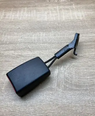 Mercedes-Benz E W211 Middle seatbelt buckle (rear) 2118603969 605679700A