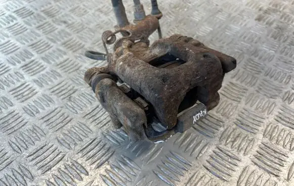 Volkswagen Caddy Rear brake caliper