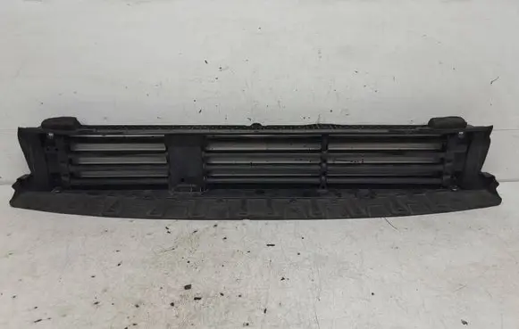 Renault Austral Intercooler air guide/duct channel 214F63977R 214F69083R
