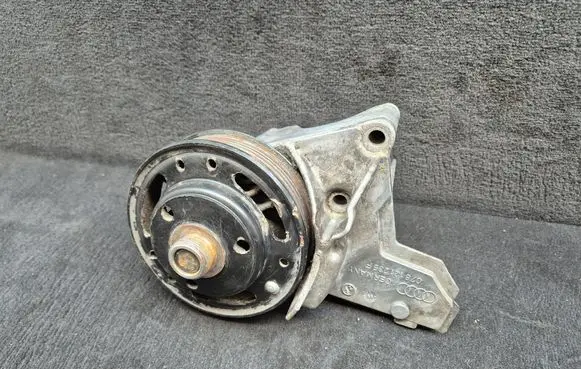 Audi A6 S6 C5 4B Viscous fan clutch 078121235F 078121235G