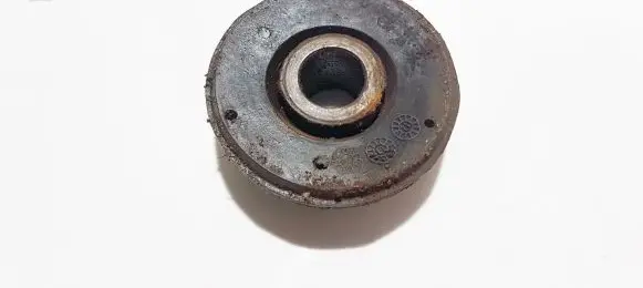 Audi A6 S6 C4 4A Sway bar bush bracket, rear 