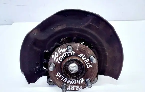 Toyota Auris E180 Front wheel hub F63R5 8954202061