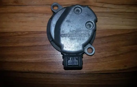 Volkswagen Golf IV Camshaft position sensor 058905161b