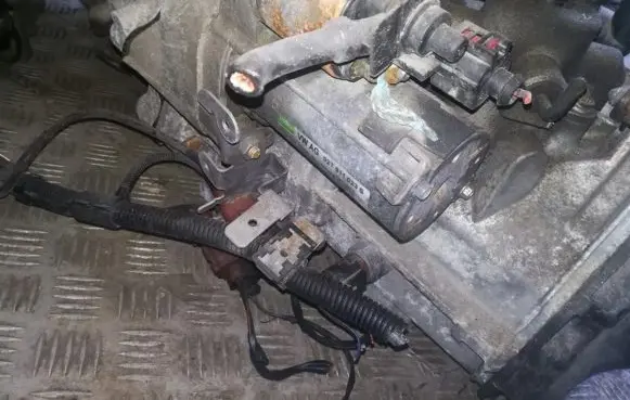 Seat Ibiza IV (6J,6P) Starter motor 02T911023S D6GS12