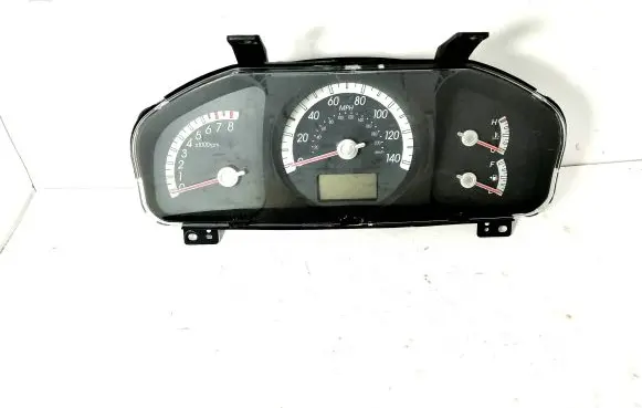 KIA Sportage Speedometer (instrument cluster) 940010Z050