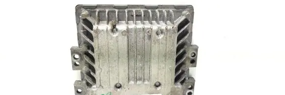 Nissan Qashqai+2 Engine control unit/module 23710BB31A