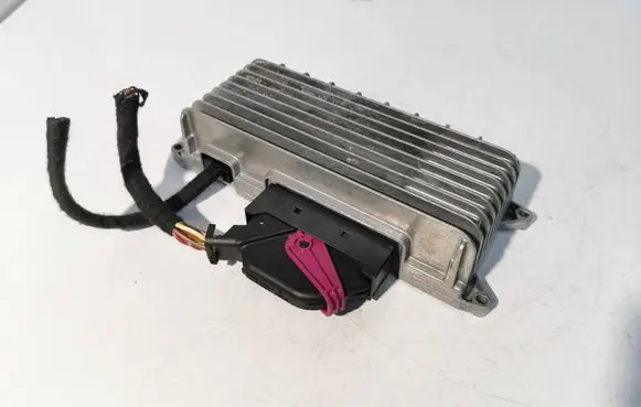 Audi A5 8T 8F Sound amplifier 8T0035223P 720300300301 8T0035223A