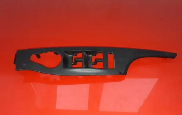 Hyundai i40 Front door window switch trim NOCODE