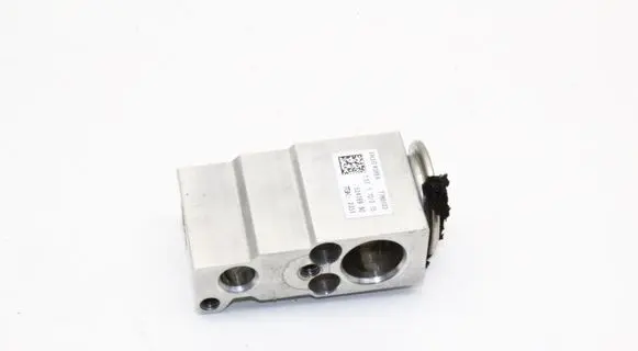Renault Arkana Air conditioning (A/C) expansion valve T760103