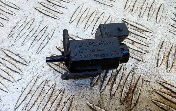 BMW 3 F30 F35 F31 Turbo solenoid valve 7810831 70231800
